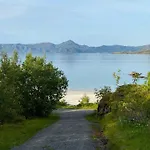 Idyllisk I Dome Ved Sandstrand Langenes (Vestland)