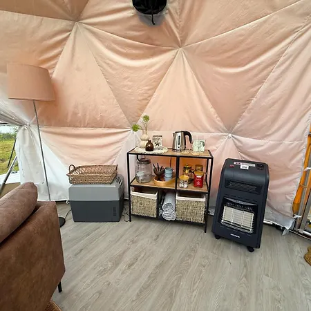 Idyllisk I Dome Ved Sandstrand Luxury tent Langenes (Vestland)