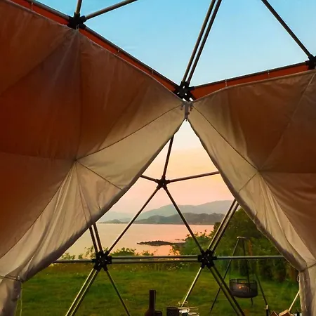 Idyllisk I Dome Ved Sandstrand Lüks kamp alanı *