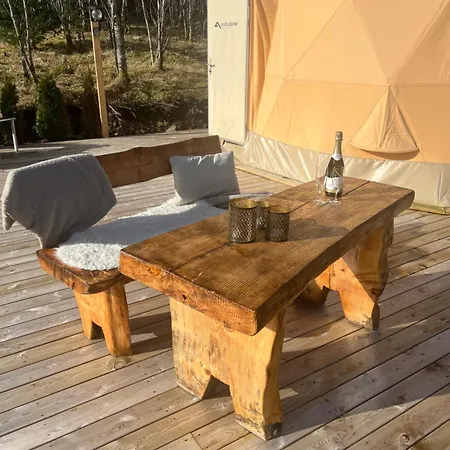 Idyllisk I Dome Ved Sandstrand