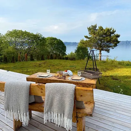 Idyllisk I Dome Ved Sandstrand Langenes (Vestland)