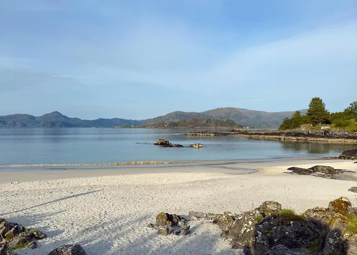 Idyllisk I Dome Ved Sandstrand Langenes (Vestland)